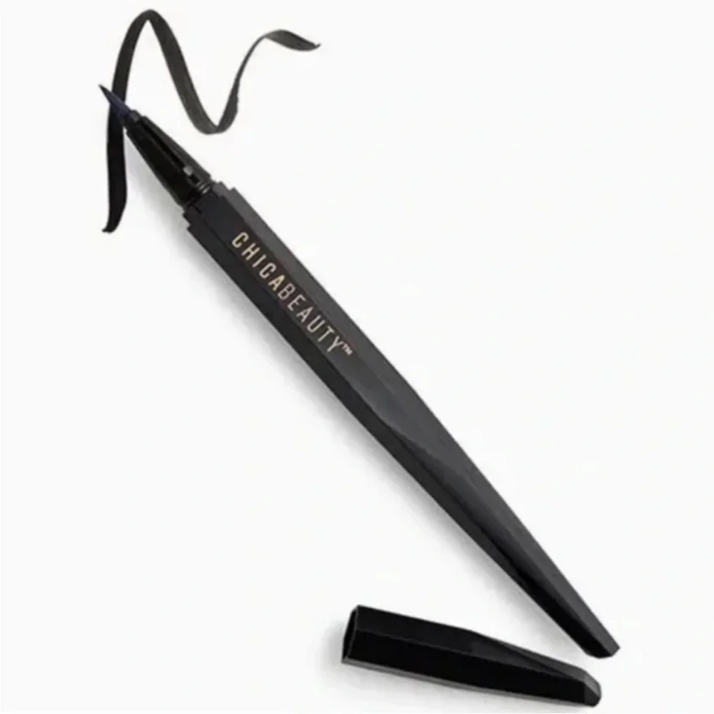 Chica Beauty Black Liquid Eyeliner smudge proof NIB